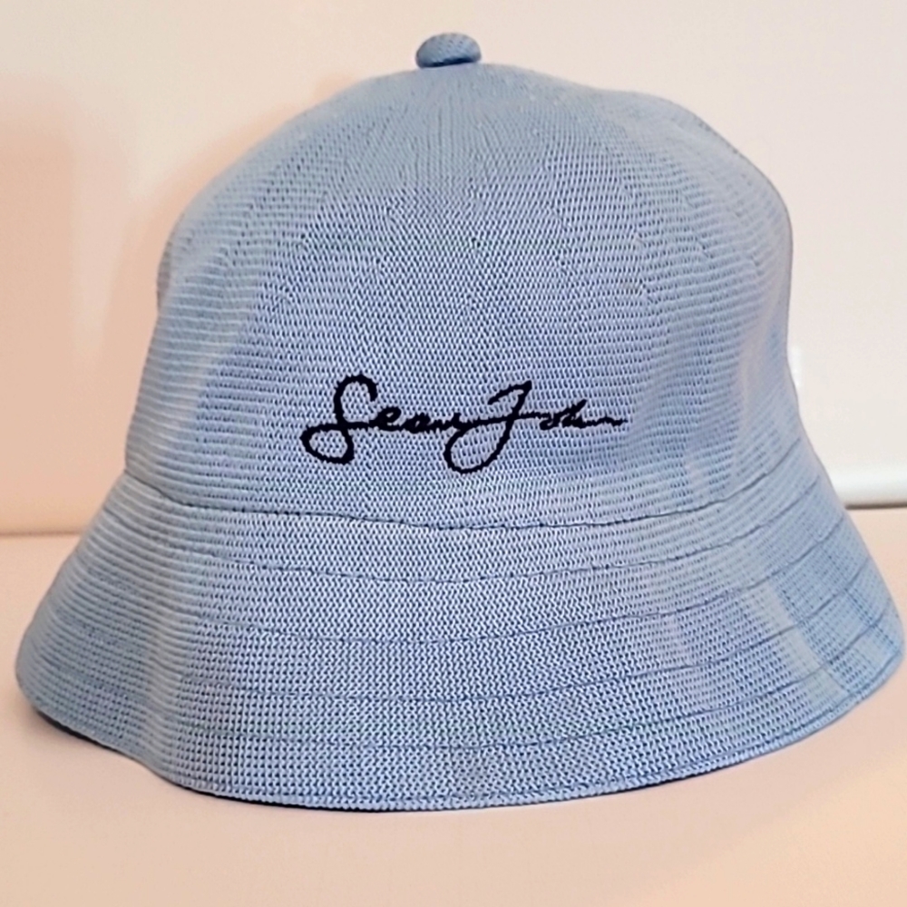 Sean John bell bucket hat - L/XL - baby blue vintage